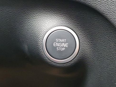 New 2026 Volvo XC40 B5 Plus w/ Protection Package Premier image 15