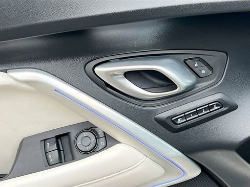 Used 2022 Chevrolet Camaro SS image 17