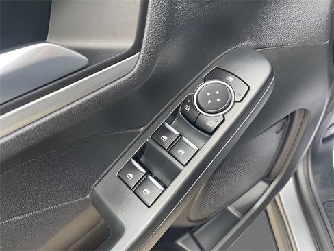 Used 2023 Ford Escape Platinum image 15