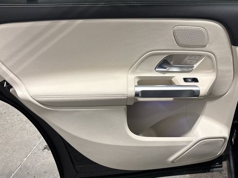 New 2026 Mercedes-Benz GLB 250 image 23