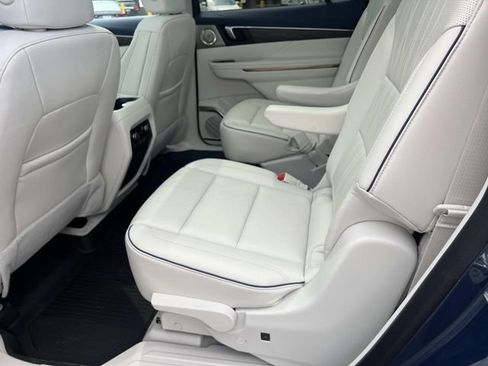Used 2026 Buick Enclave Avenir w/ Super Cruise Package AWD/4WD image 69