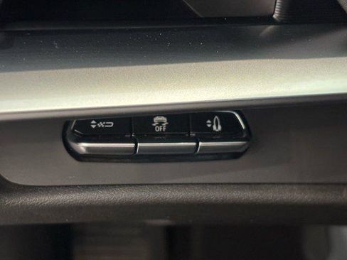 Used 2026 Chevrolet Corvette Stingray Coupe w/ Z51 Performance Package image 20