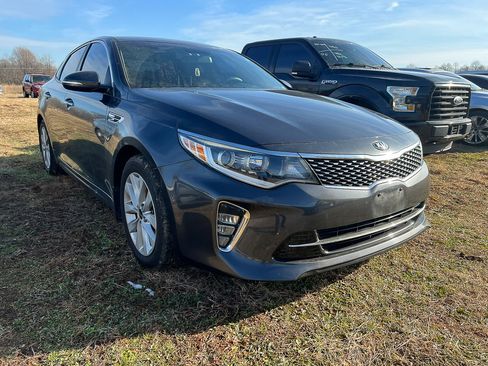 Used 2018 Kia Optima S image 7