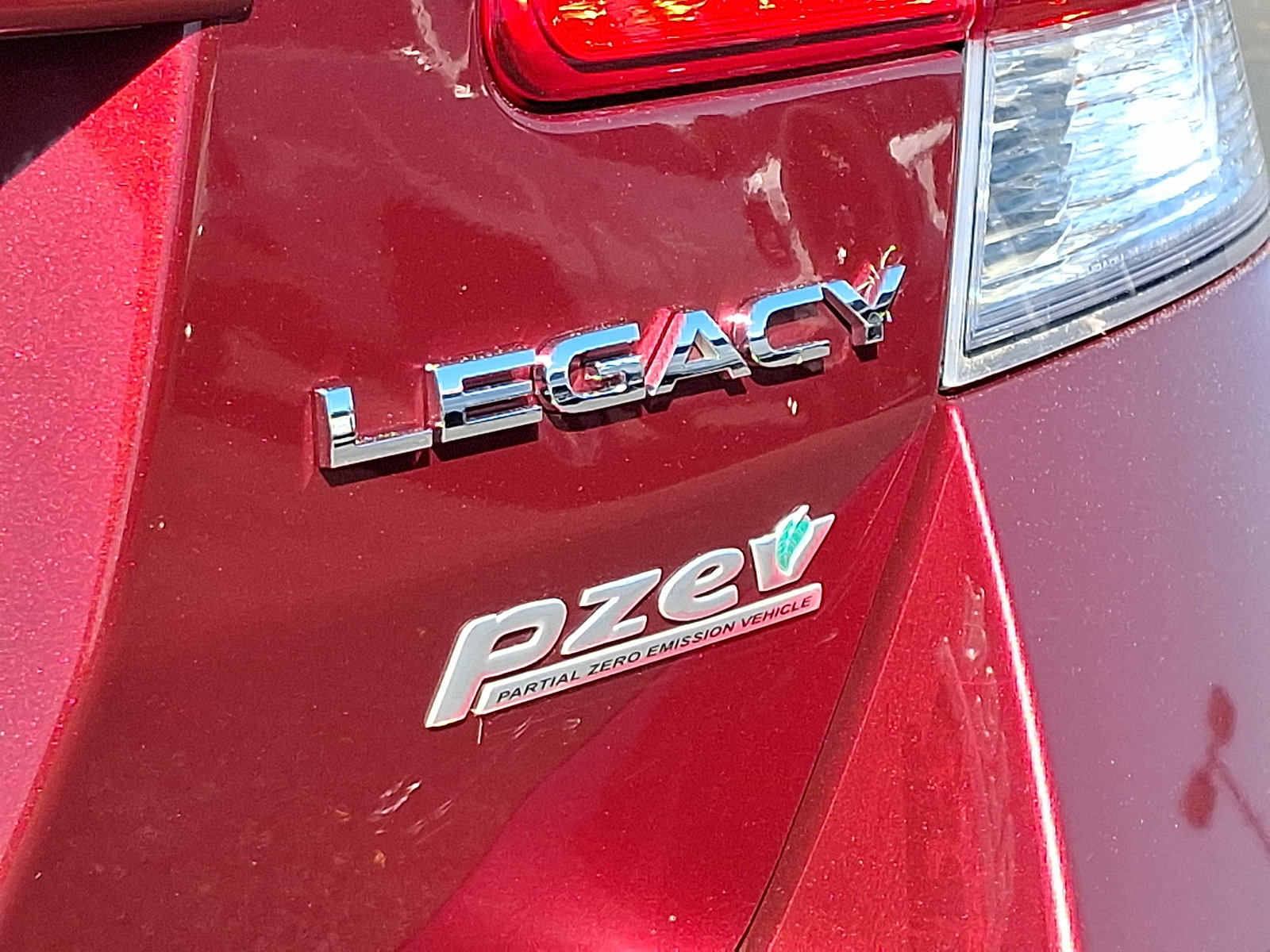 Used 2011 Subaru Legacy 2.5i Premium w/ All-Weather Pkg AWD/4WD image 30