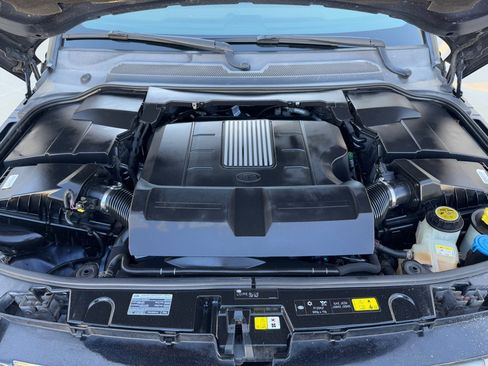 Used 2015 Land Rover LR4 HSE image 26