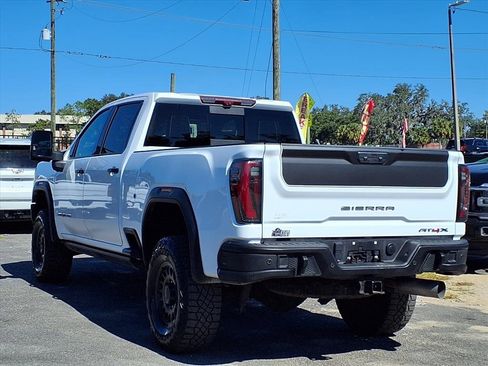 Used 2024 GMC Sierra 2500 AT4X w/ AT4X AEV Edition image 5