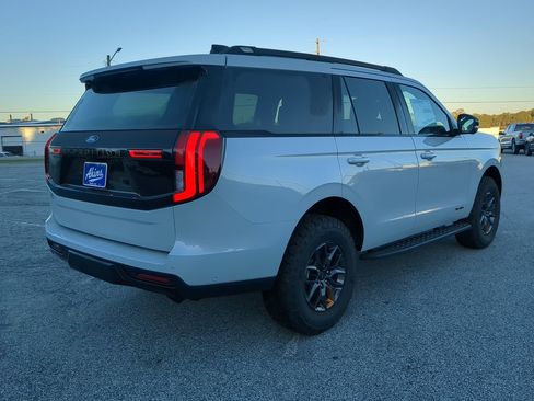 New 2025 Ford Expedition Tremor image 3