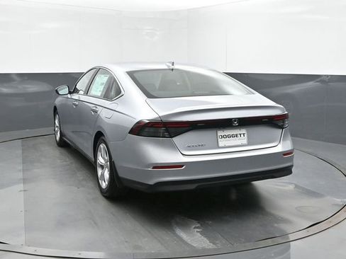 Used 2025 Honda Accord LX image 8