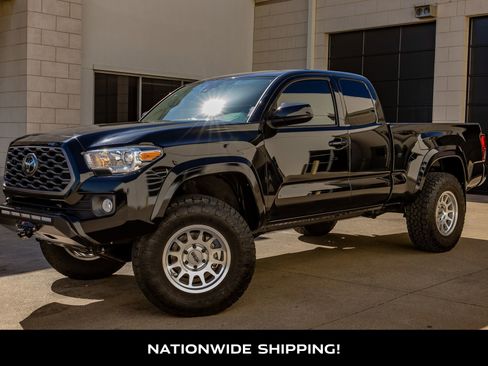 Used 2021 Toyota Tacoma SR5 image 4