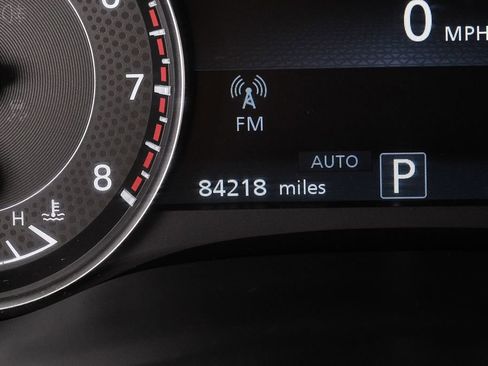 Used 2021 Nissan Armada SV AWD/4WD image 16