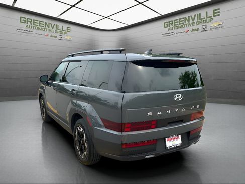 Used 2026 Hyundai Santa Fe SEL FWD image 7