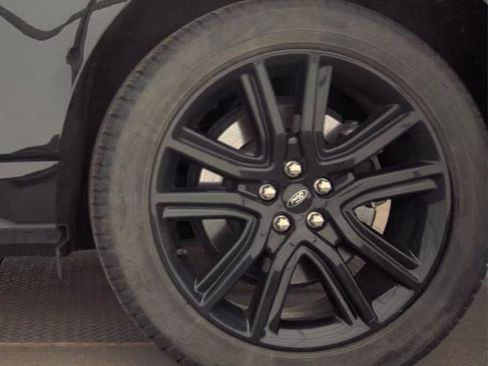 Used 2024 Ford Edge ST-Line AWD/4WD image 7