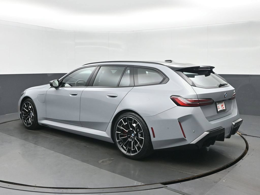 Used 2025 BMW M5 Touring w/ M Driver's Package AWD/4WD image 5