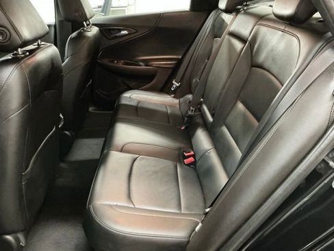 Used 2018 Chevrolet Malibu Premier w/ Premier Sun and Wheel Package image 12