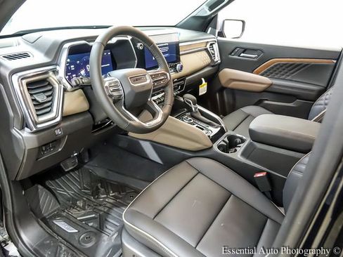New 2026 GMC Canyon Denali w/ LPO, Denali Black Edition AWD/4WD image 11