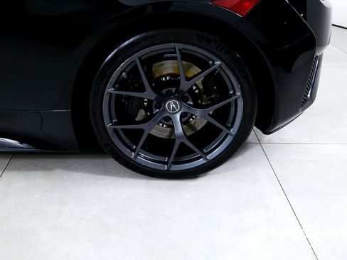 Used 2018 Acura NSX AWD/4WD image 27