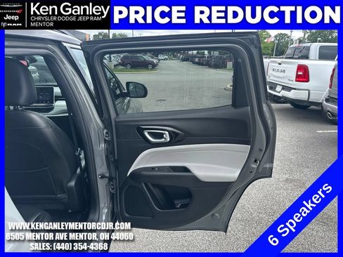 Used 2023 Jeep Compass Limited AWD/4WD image 23