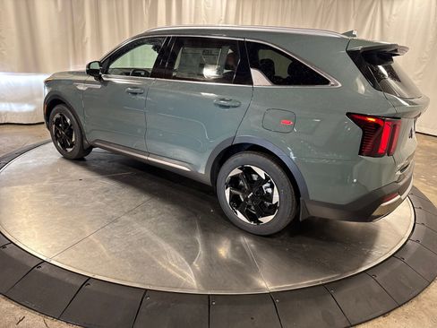 New 2026 Kia Sorento EX AWD/4WD image 4