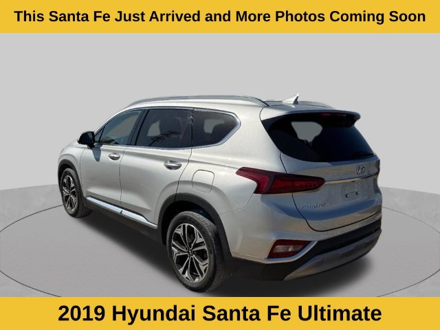 Used 2019 Hyundai Santa Fe FWD image 2