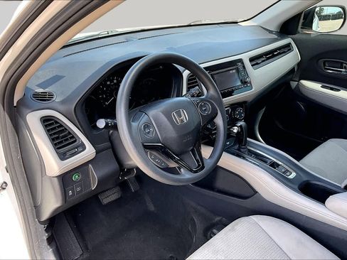 Used 2021 Honda HR-V LX image 18