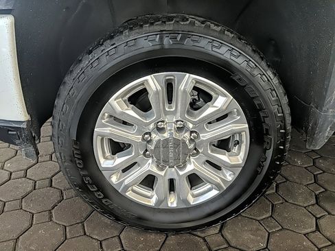 Used 2023 GMC Sierra 3500 Denali w/ Denali Ultimate Package image 12