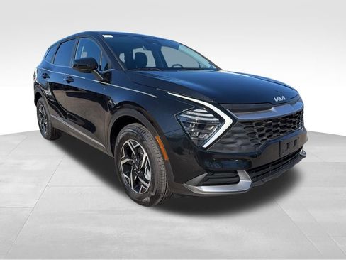 Certified 2024 Kia Sportage LX image 9