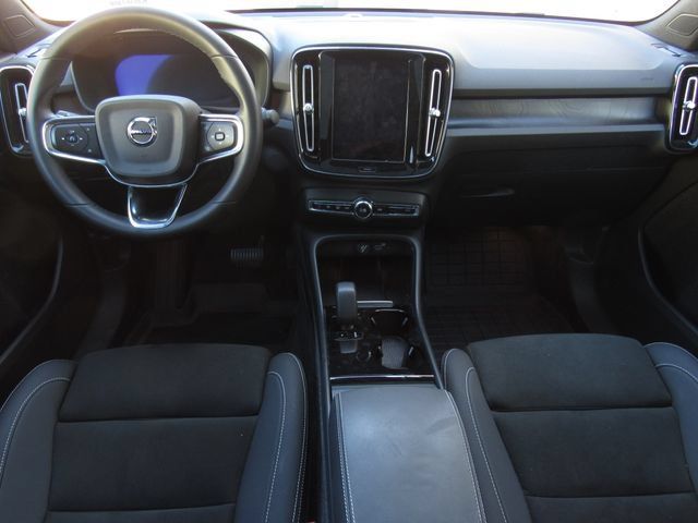 Used 2023 Volvo C40 P8 Recharge Ultimate w/ Protection Package Premier AWD/4WD image 31