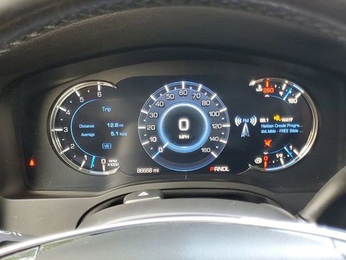 Used 2019 Cadillac Escalade Luxury w/ LPO, Radiant Package AWD/4WD image 24