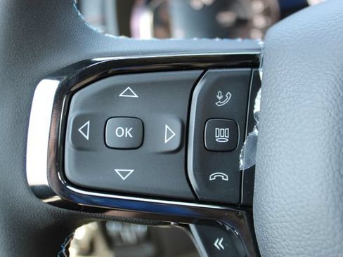 New 2026 RAM 1500 Laramie AWD/4WD image 21