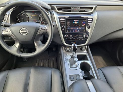 Used 2024 Nissan Murano SV image 19