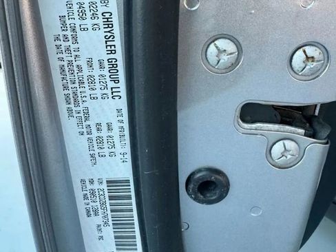 Used 2015 Dodge Challenger SXT Plus image 27