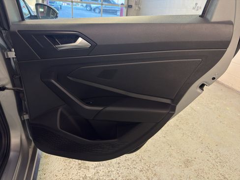 Used 2020 Volkswagen Jetta GLI FWD image 24
