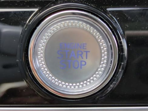 Certified 2026 Genesis GV70 2.5T Advanced image 28