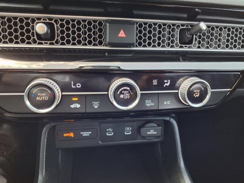 Used 2025 Honda Civic Sport image 19