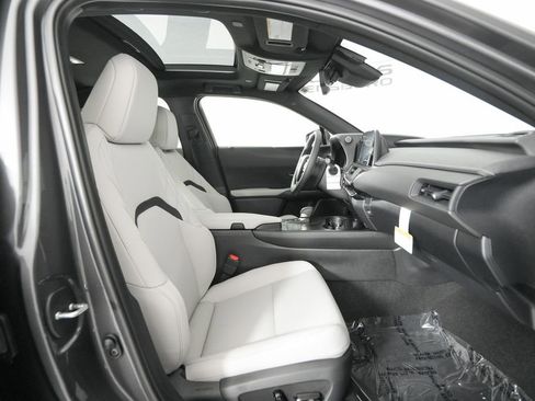 New 2025 Lexus UX 300h FWD image 18