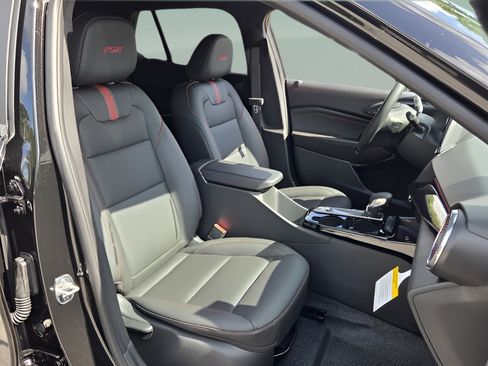 New 2026 Chevrolet Trax RS w/ Sunroof Package FWD image 15