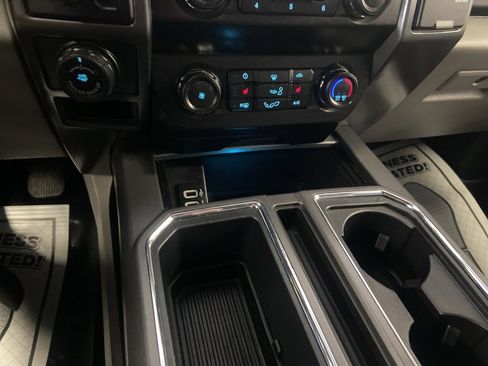 Used 2019 Ford F150 XLT w/ Equipment Group 302A Luxury image 30
