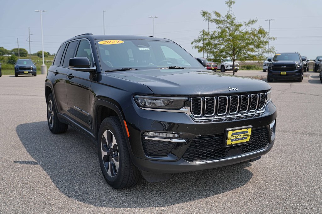 Used 2024 Jeep Grand Cherokee Limited 4xe AWD/4WD image 5
