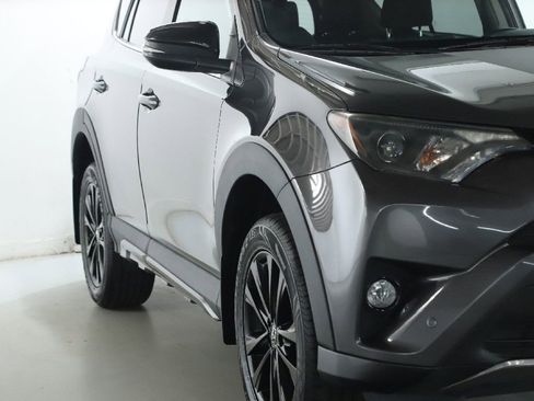 Used 2018 Toyota RAV4 Adventure AWD/4WD image 8