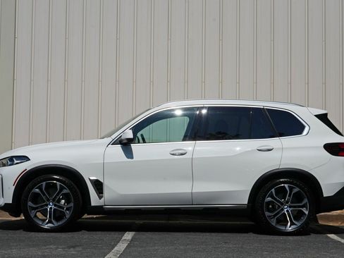 Used 2024 BMW X5 xDrive40i w/ Parking Assistance Package AWD/4WD image 9