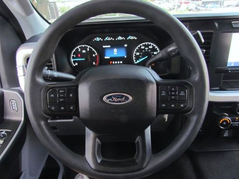 Used 2024 Ford F350 XLT AWD/4WD image 32