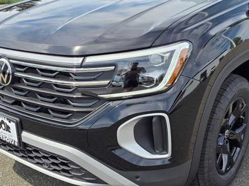 New 2026 Volkswagen Atlas Peak Edition AWD/4WD image 9