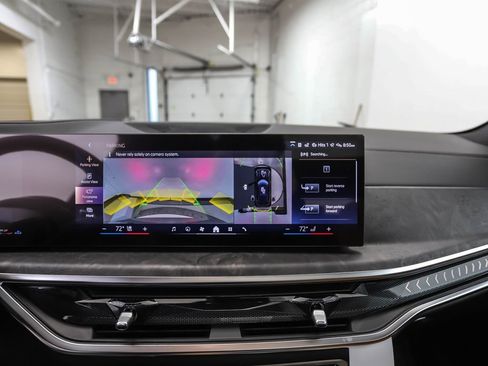 New 2026 BMW X5 xDrive40i w/ M Sport Package image 18