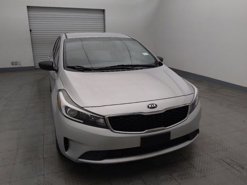 Used 2017 Kia Forte LX image 14