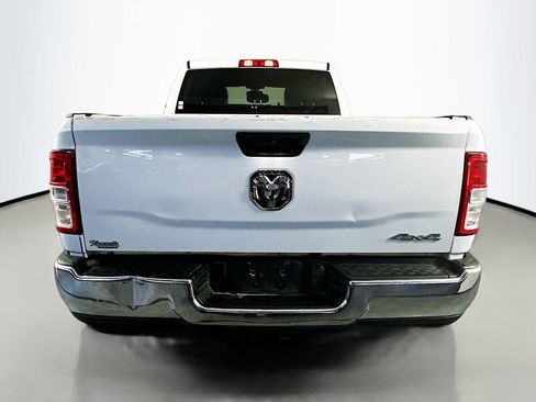 Used 2022 RAM 2500 Tradesman w/ Chrome Appearance Group AWD/4WD image 6