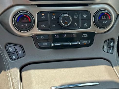 Used 2020 GMC Yukon Denali image 30