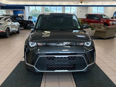 Used 2023 Kia Soul LX FWD image 8