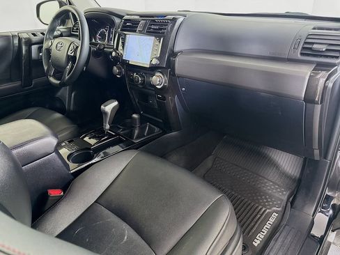 Used 2020 Toyota 4Runner TRD Off-Road image 30