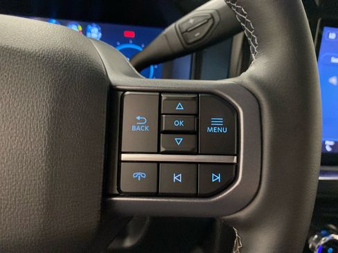 New 2026 Ford F250 Lariat w/ Black Appearance Package AWD/4WD image 21