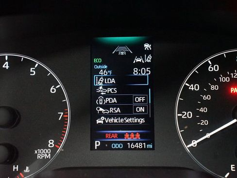 Certified 2025 Toyota Corolla SE image 16